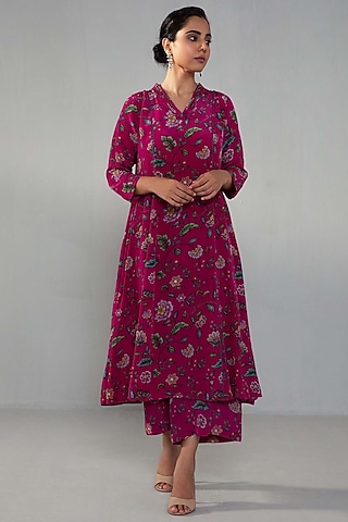 Fuchsia Natural Crepe Printed Kurta Set by Label Shreya Sharma