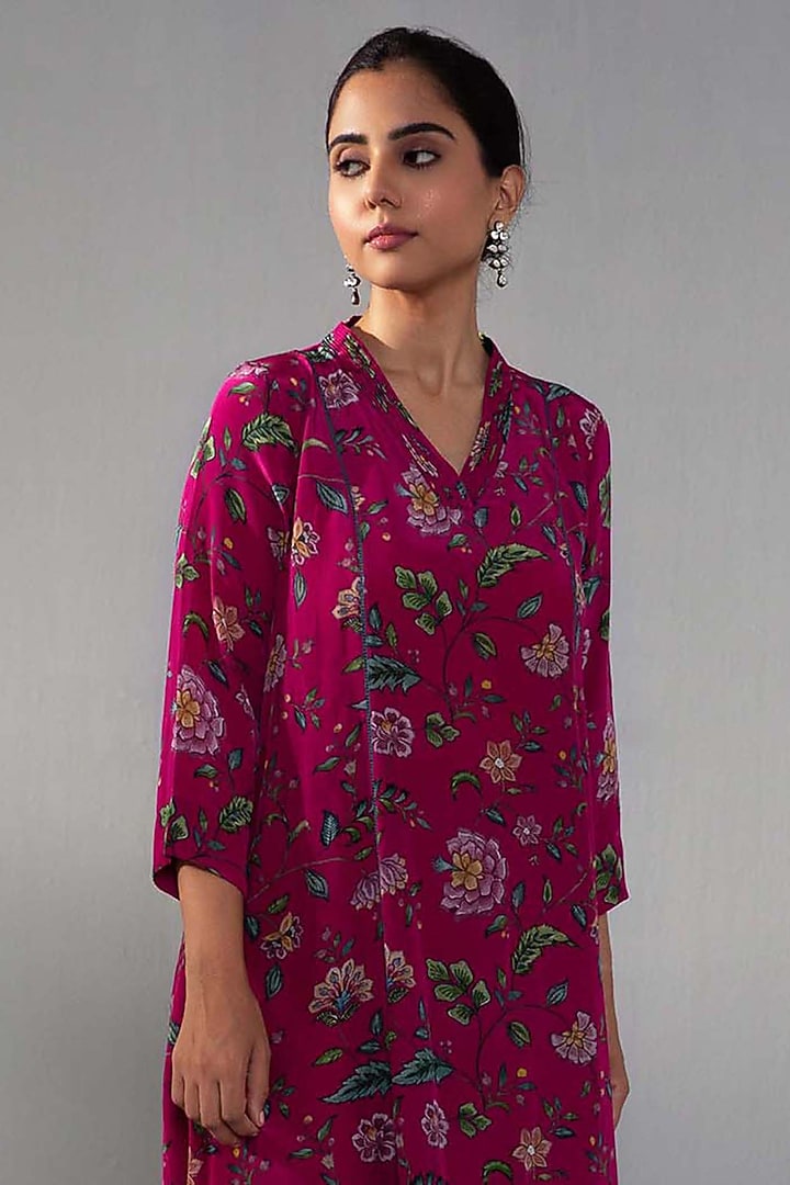 Fuchsia Natural Crepe Printed Kurta Set by Label Shreya Sharma at Pernia's Pop Up Shop