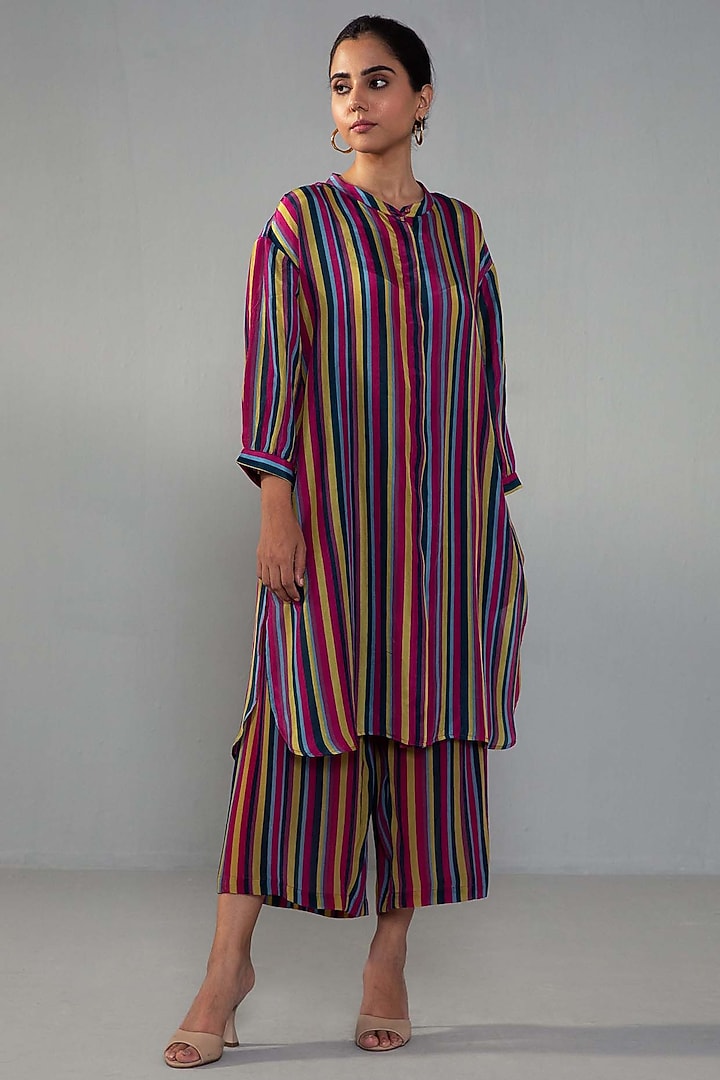 Fuchsia Natural Crepe Stripe Printed Kurta Set by Label Shreya Sharma at Pernia's Pop Up Shop