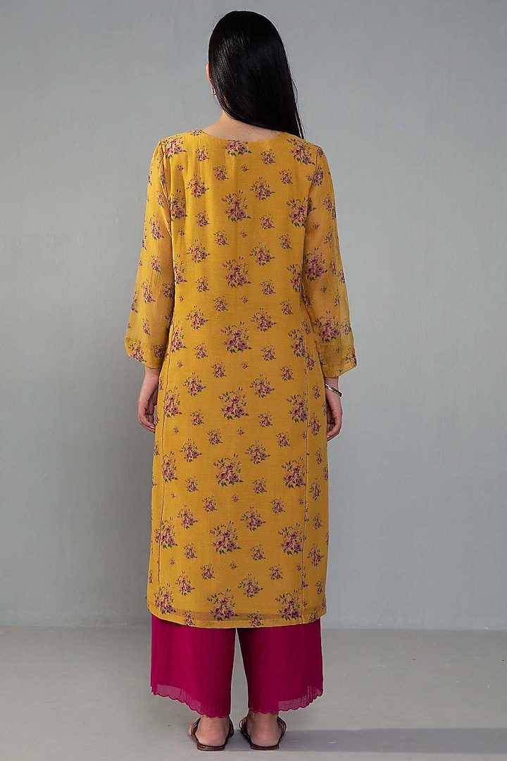 Yellow Chanderi Printed Kurta Set by Label Shreya Sharma at Pernia's Pop Up Shop