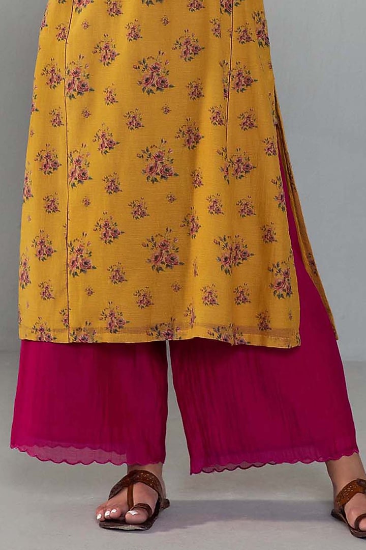 Yellow Chanderi Printed Kurta Set by Label Shreya Sharma at Pernia's Pop Up Shop