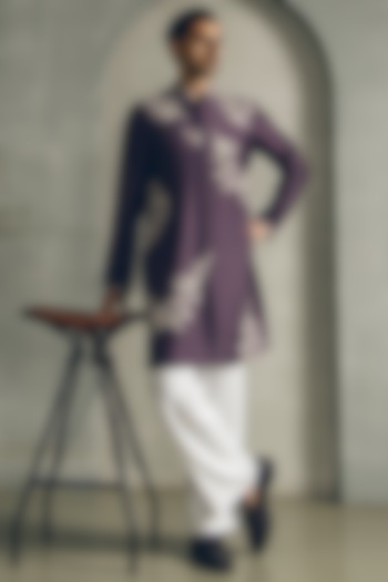 Mauve Taupe Dola Silk Thread Embroidered Kurta Set by Line by Shamim Khan at Pernia's Pop Up Shop