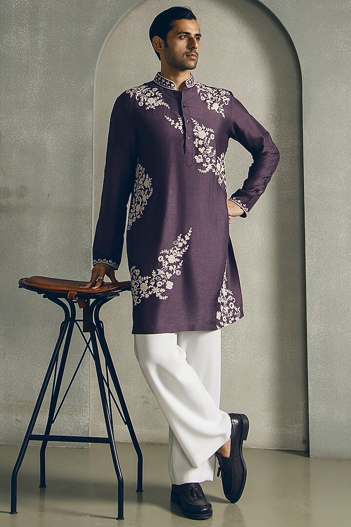 Mauve Taupe Dola Silk Thread Embroidered Kurta Set by Line by Shamim Khan at Pernia's Pop Up Shop