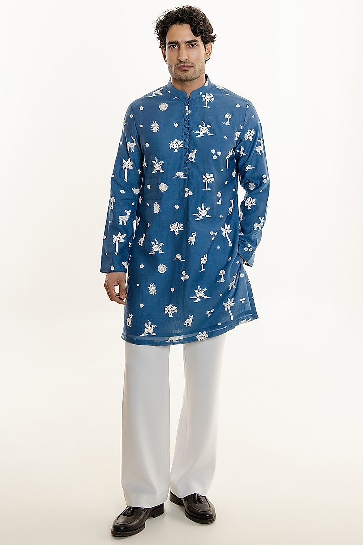 Blue Dola Silk Thread Embroidered Kurta Set by Line by Shamim Khan at Pernia's Pop Up Shop
