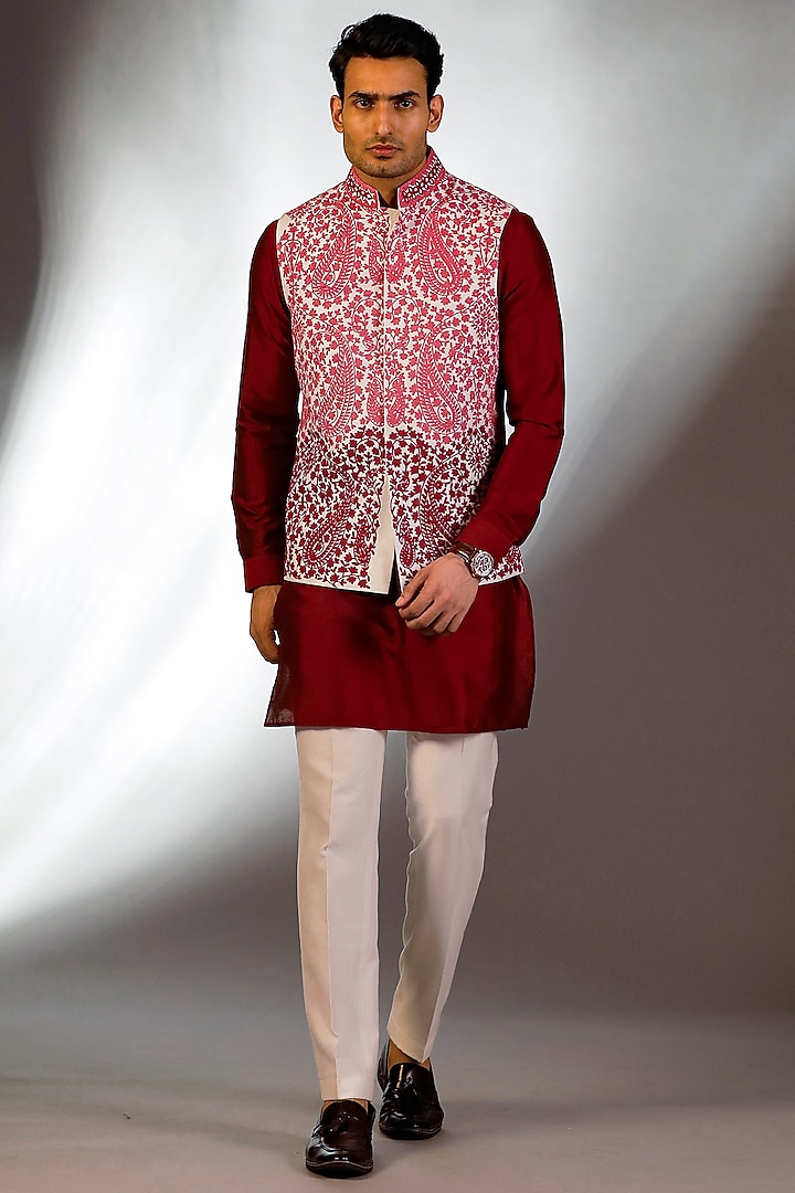 White Raw Silk Hand Embroidered Bundi Jacket Set by Line by Shamim Khan