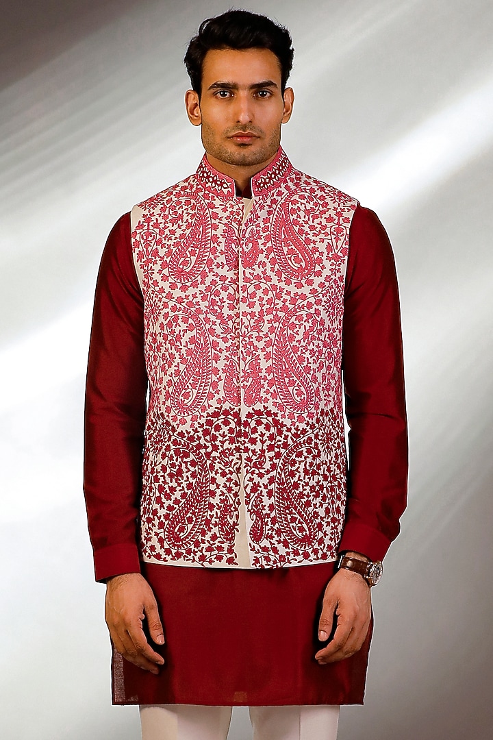 White Raw Silk Hand Embroidered Bundi Jacket Set by Line by Shamim Khan at Pernia's Pop Up Shop