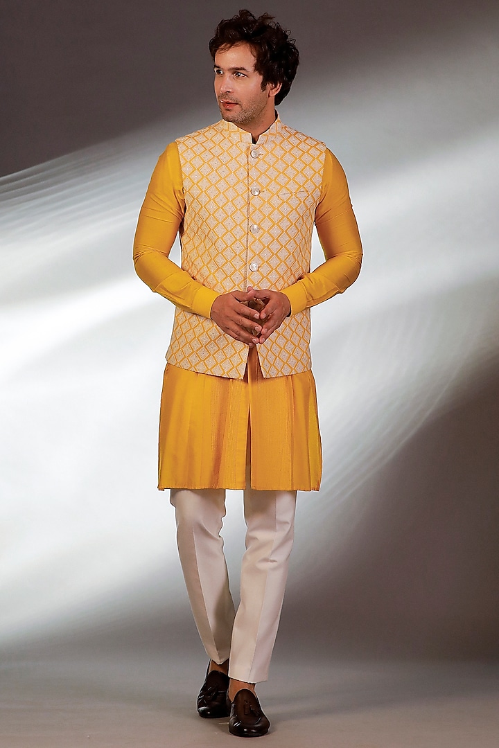 Yellow Georgette Embroidered Bundi Jacket Set by Line by Shamim Khan