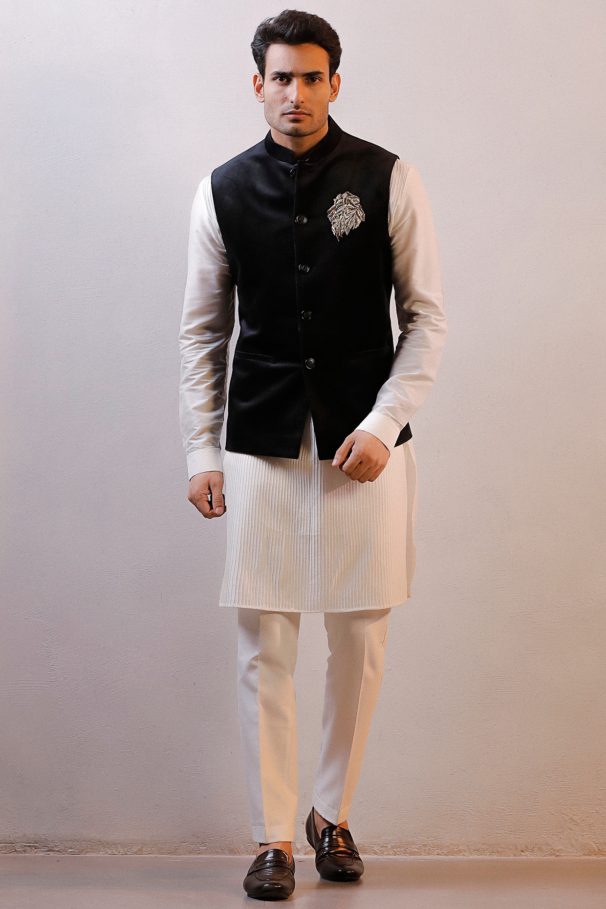 Embroidered Velvet Nehru Jacket in Black : MXX134