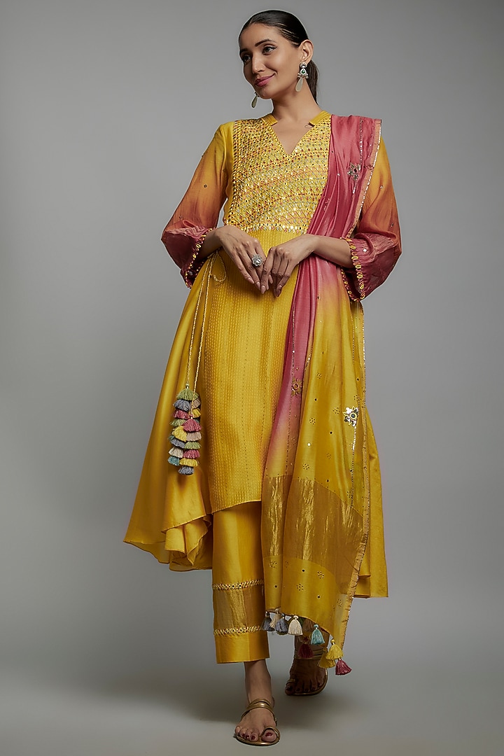 Yellow Chanderi Silk Hand Embroidered Flared Kurta Set by Loka By Veerali Raveshia at Pernia's Pop Up Shop