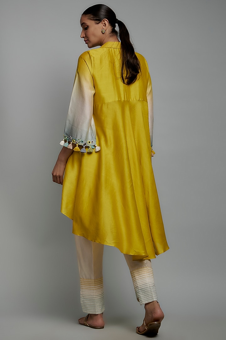 Yellow Chanderi Silk Hand Embroidered Tunic Set by Loka By Veerali Raveshia at Pernia's Pop Up Shop