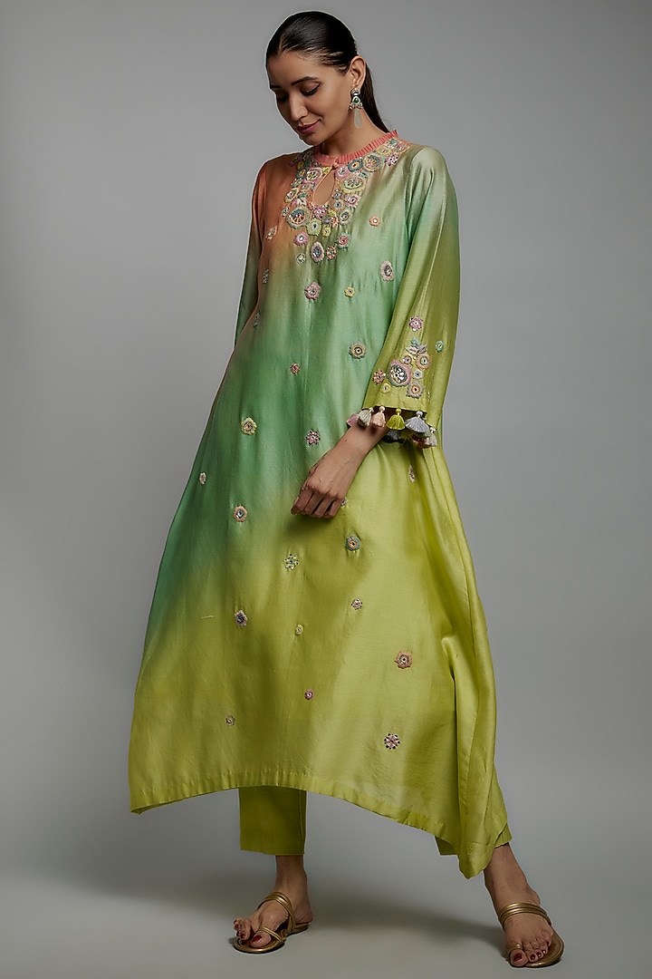 Green Chanderi Silk Hand Embroidered Kurta Set by Loka By Veerali Raveshia at Pernia's Pop Up Shop