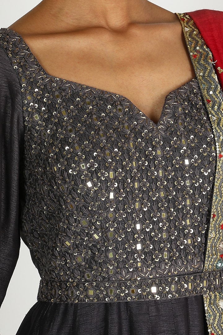Grey Embroidered Wedding Anarkali Set by Loka By Veerali Raveshia at Pernia's Pop Up Shop