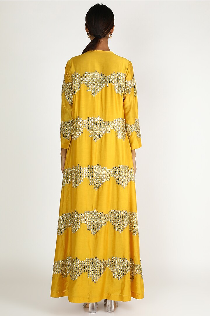 Mango Yellow Embroidered Tunic Set by Loka By Veerali Raveshia at Pernia's Pop Up Shop