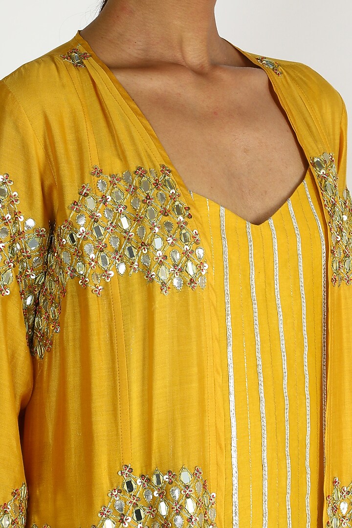 Mango Yellow Embroidered Tunic Set by Loka By Veerali Raveshia at Pernia's Pop Up Shop