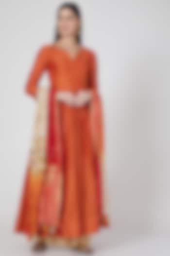 Orange Classic Kalidar Kurta Set by Loka By Veerali Raveshia