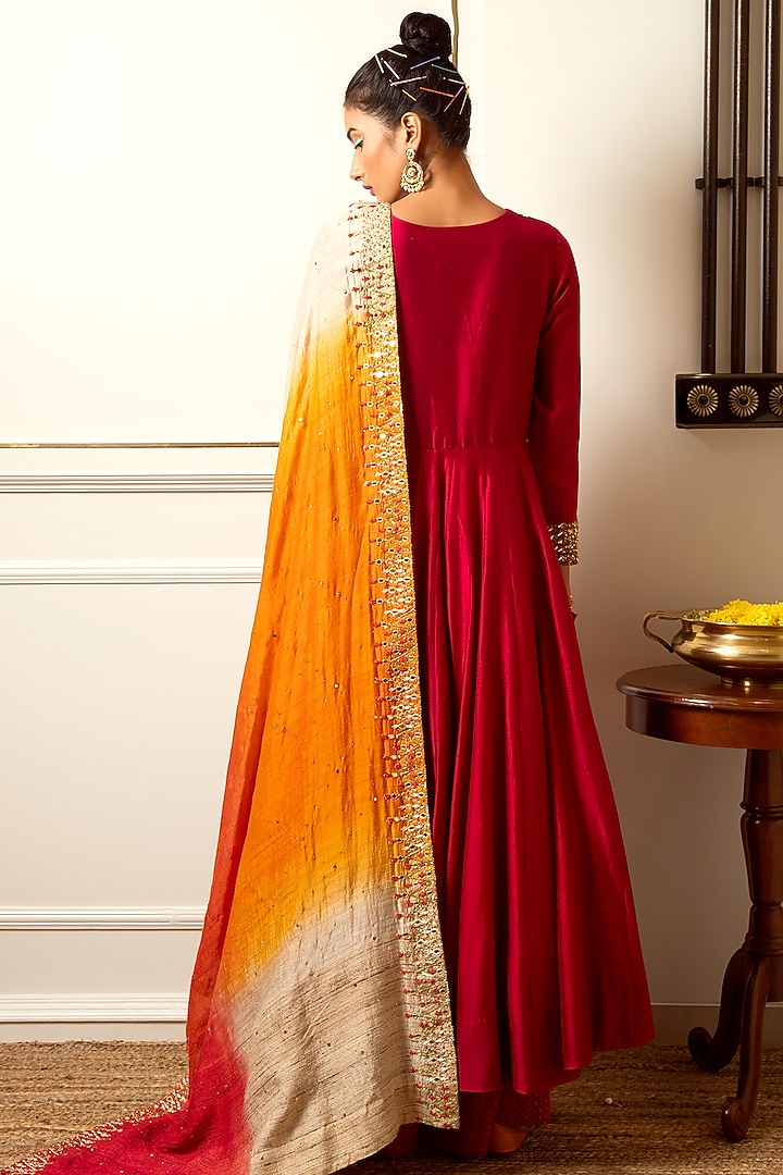 Cadmium Red Hand Embroidered Kalidar Kurta Set by LOKA By Veerali Raveshia at Pernia's Pop Up Shop
