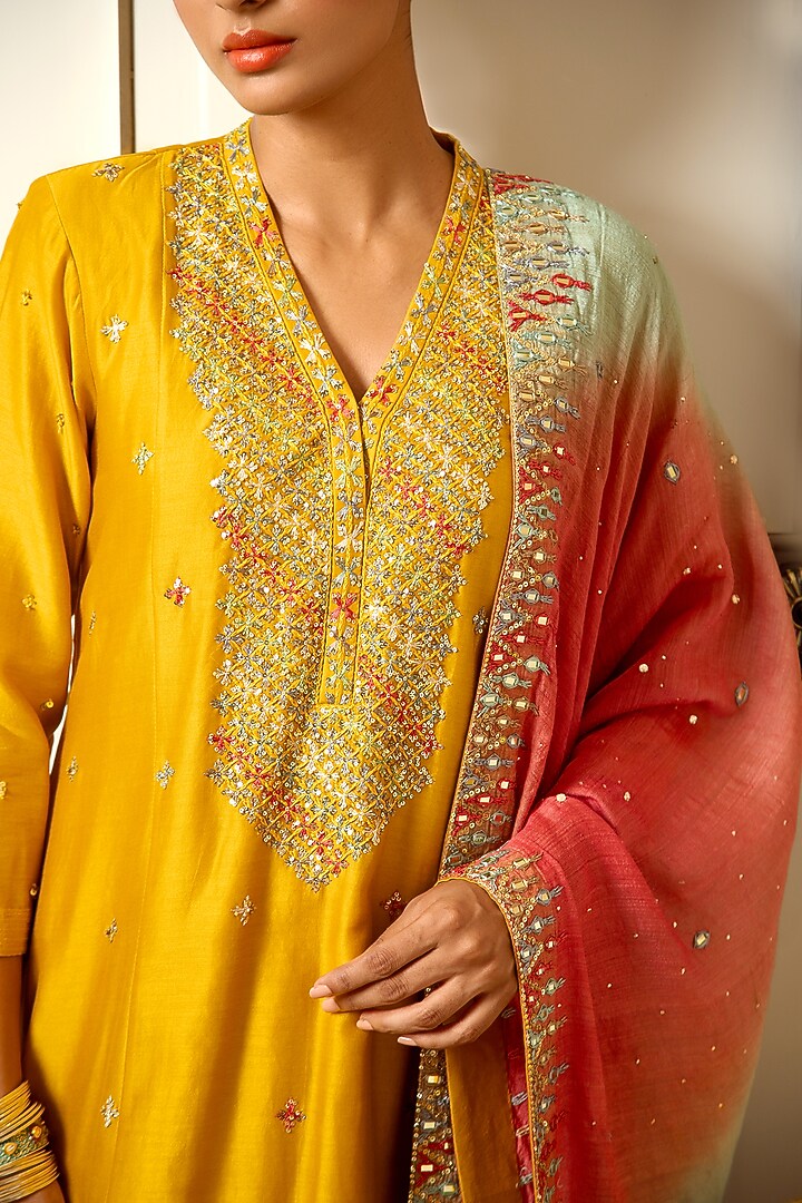Mustard Hand Embroidered Kurta Set by LOKA By Veerali Raveshia at Pernia's Pop Up Shop