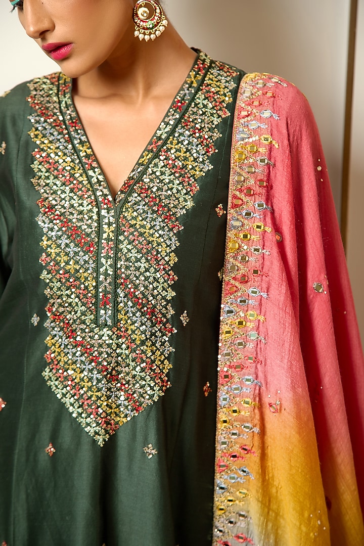 Bottle Green Hand Embroidered Kurta Set by LOKA By Veerali Raveshia at Pernia's Pop Up Shop