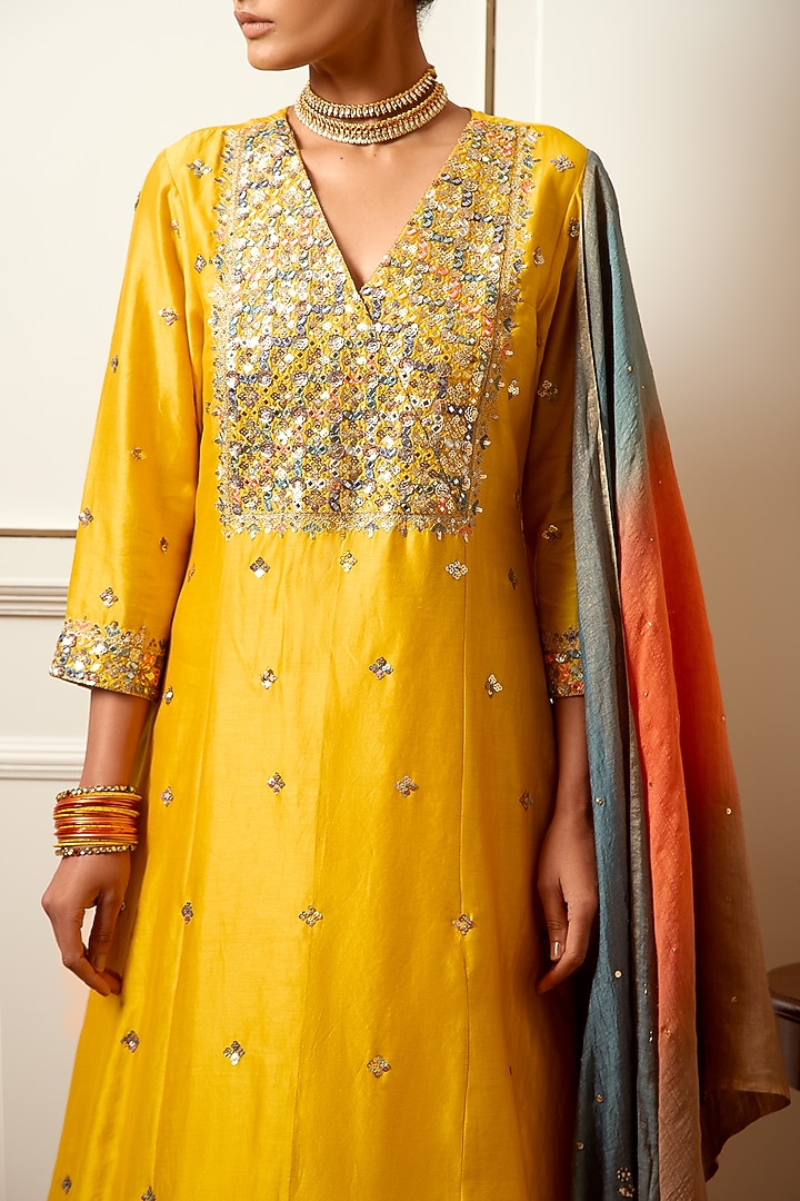 Mango Yellow Embroidered A-Line Kurta Set by LOKA By Veerali Raveshia at Pernia's Pop Up Shop