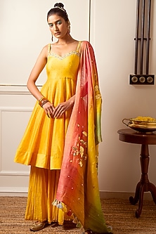 product-color-Yellow
