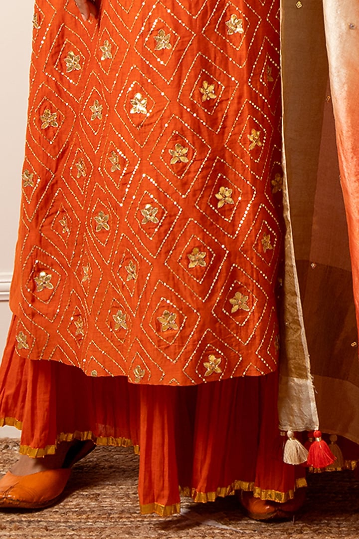 Bright Orange Embroidered Kurta Set by LOKA By Veerali Raveshia at Pernia's Pop Up Shop