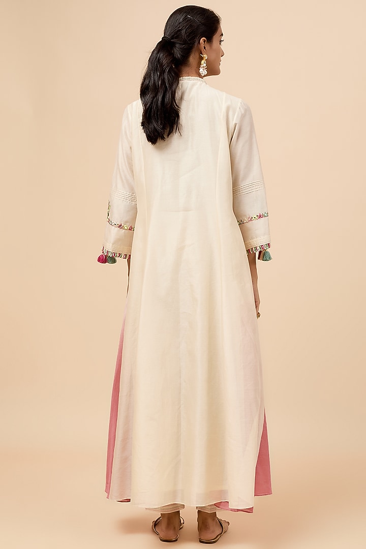 Ivory & Pink Chanderi Silk Hand Embroidered Kurta Set by Loka By Veerali Raveshia at Pernia's Pop Up Shop