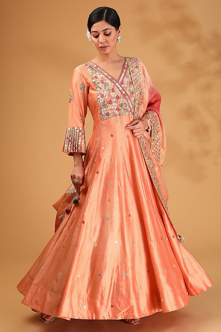 Peach Chanderi Silk Thread Embroidered Anarkali Set by LOKA By Veerali Raveshia at Pernia's Pop Up Shop