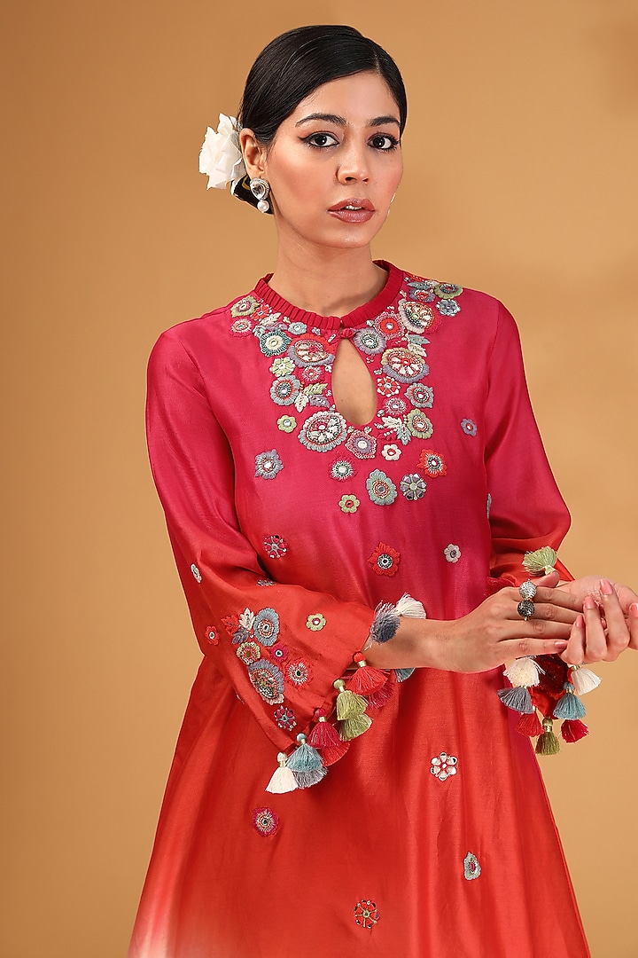Pink Shaded Chanderi Silk Resham Hand Embroidered Kurta Set by LOKA By Veerali Raveshia at Pernia's Pop Up Shop