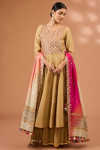 Beige Crushed Mul Sharara Set by LOKA By Veerali Raveshia