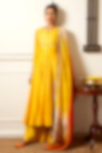 Mango Hand Embroidered Kalidar Kurta Set by LOKA By Veerali Raveshia at Pernia's Pop Up Shop