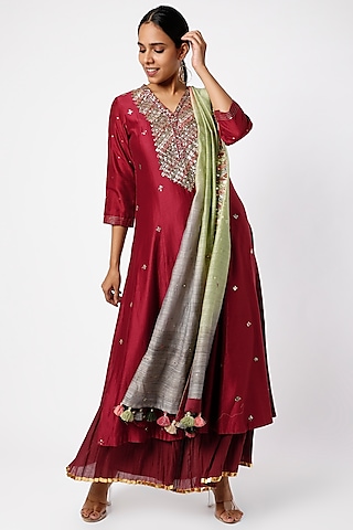 Maroon Crushed Cotton Mulmul Sharara Set by LOKA By Veerali Raveshia