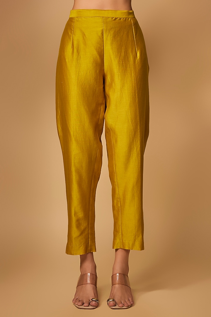 Yellow Ombre Chanderi Silk Bead Hand Embroidered Kurta Set by LOKA By Veerali Raveshia at Pernia's Pop Up Shop