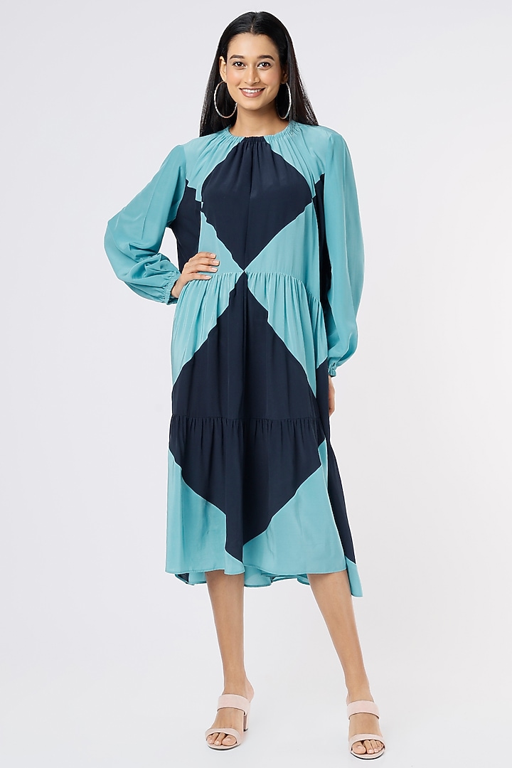 Blue Silk Crepe Midi Dress by Lovebirds at Pernia's Pop Up Shop 2026 Blue Silk Crepe Midi Dress by Lovebirds at Pernia's Pop Up Shop 2026