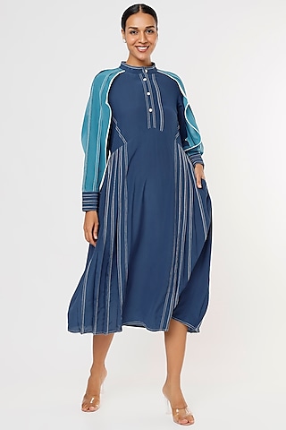 Blue Overlap Raglan Sleeves Dress by Lovebirds