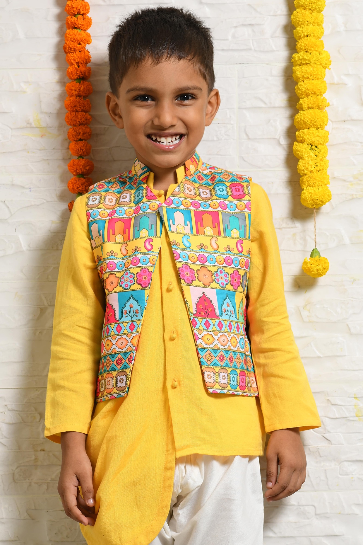 Buy FASHION GARMENTS PRESENTED MODERN MODI JACKET KURTA SET FOR YOUR  PRINCE. at Amazon.in