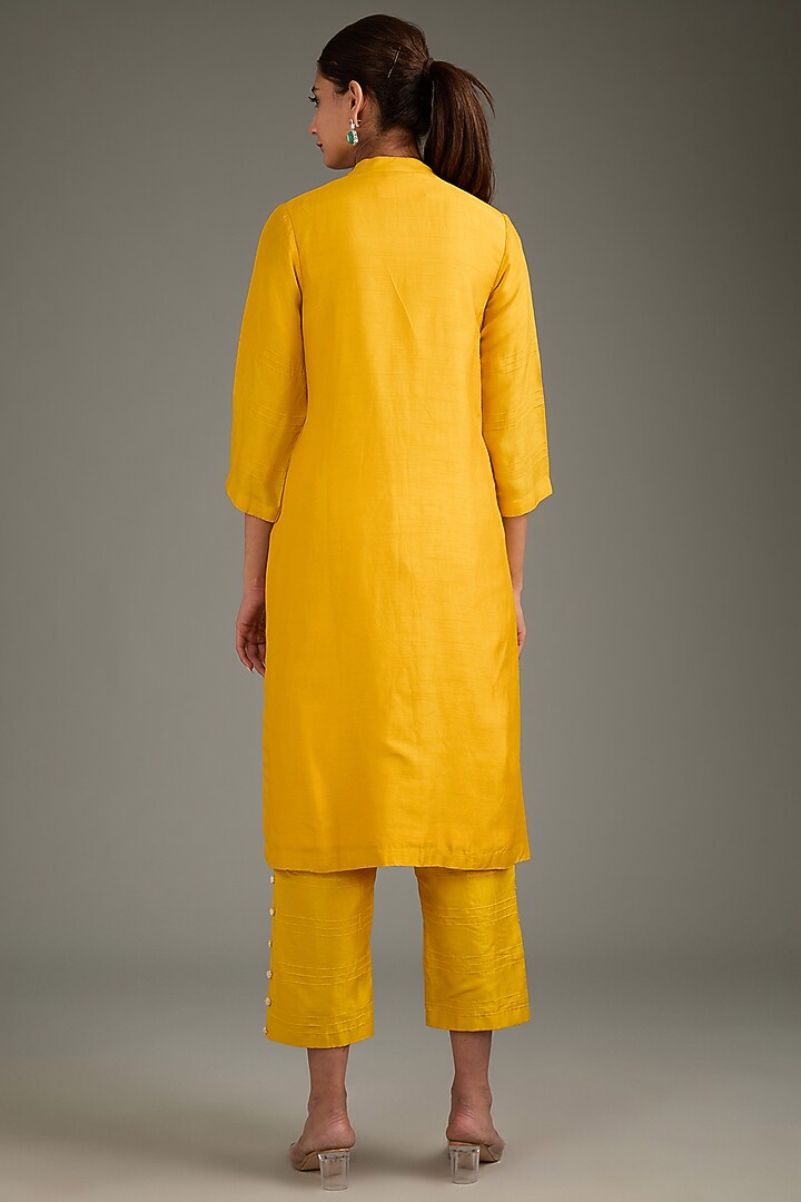 Yellow Couture Silk Hand Embroidered Kurta Set by Label Deepshika Agarwal at Pernia's Pop Up Shop