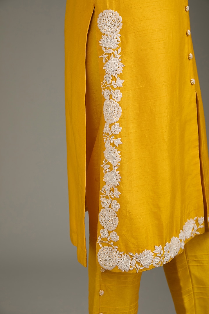 Yellow Couture Silk Hand Embroidered Kurta Set by Label Deepshika Agarwal at Pernia's Pop Up Shop