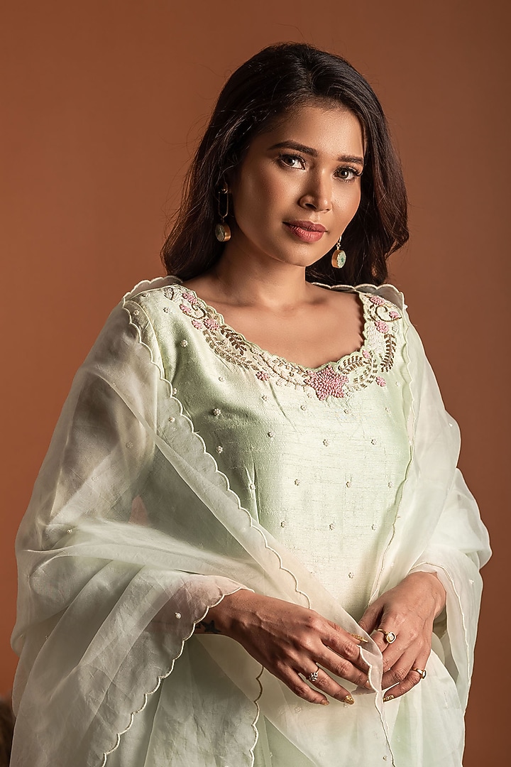 Mint Green Chanderi Kurta Set by Label Deepshika Agarwal at Pernia's Pop Up Shop