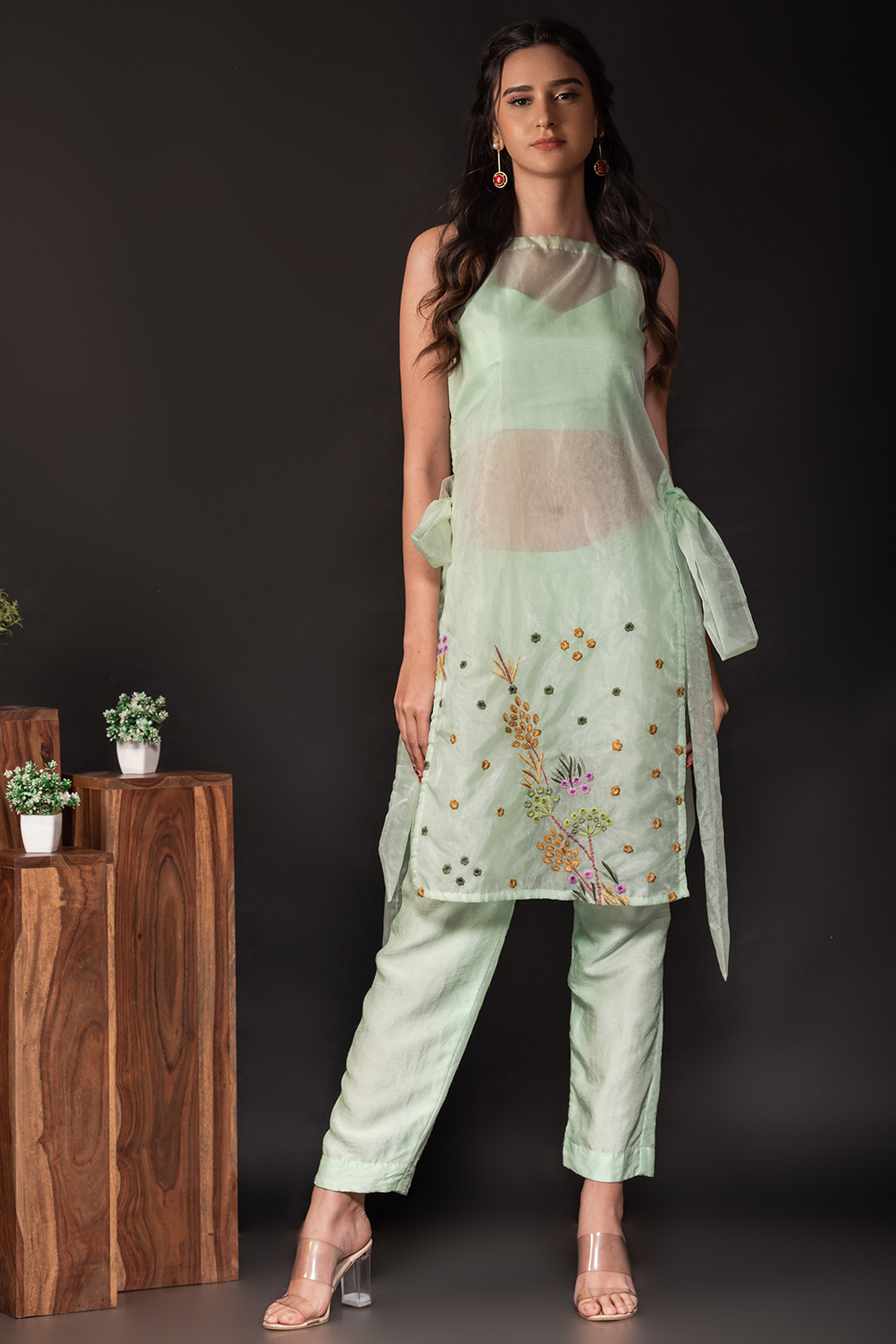 Mint Green Embroidered Kurta Set by Label Deepshika Agarwal at Pernia's Pop Up Shop