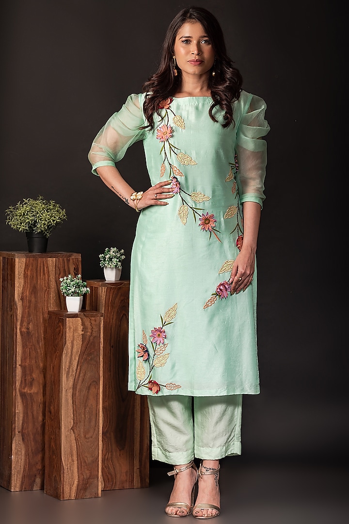 Turquoise Embroidered Kurta Set by Label Deepshika Agarwal