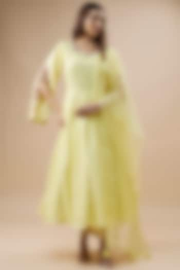 Yellow Couture Silk & Organza Hand Embroidered Anarkali Set by Label Deepshika Agarwal at Pernia's Pop Up Shop