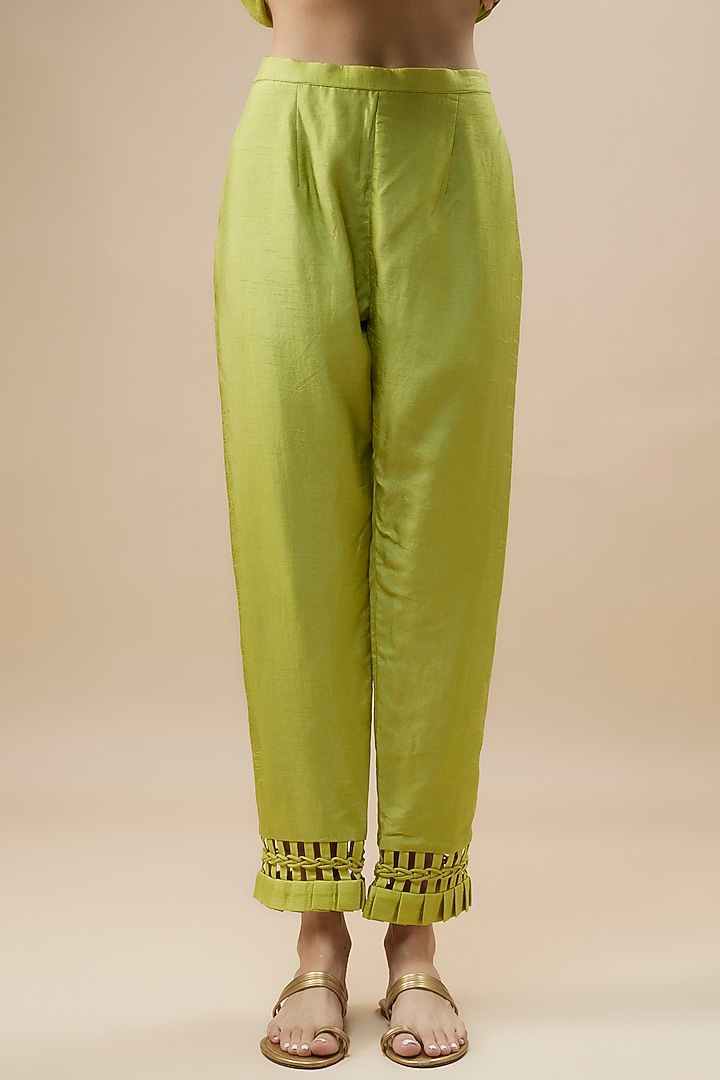 Green Couture Silk Hand Embroidered Kurta Set by Label Deepshika Agarwal at Pernia's Pop Up Shop
