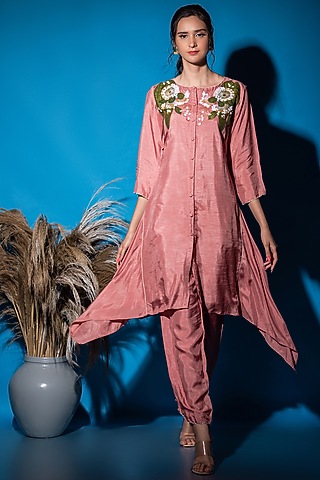 Dusty Pink Asymmetric Kurta Set by Label Deepshika Agarwal