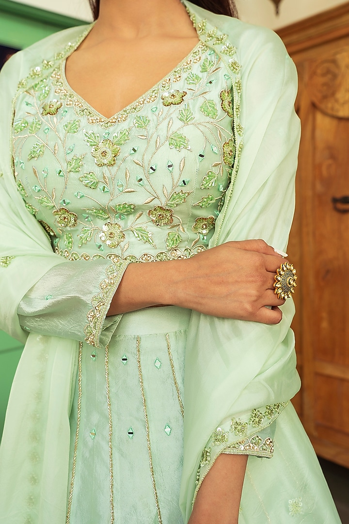 Mint Embellished Wedding Lehenga Set by Label DIVYA JAIN at Pernia's Pop Up Shop