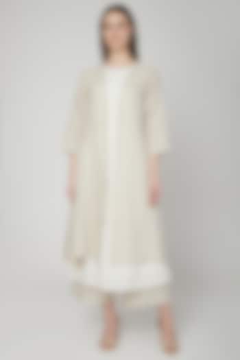 Beige Cape With Front Opening by Linen Bloom