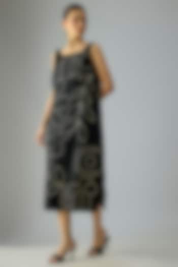 Black Linen Dori Embroidered Sleeveless Vacation Dress by Linen Bloom at Pernia's Pop Up Shop