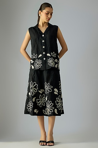 Black Linen Floral Dori Embroidered Skirt Set by Linen Bloom