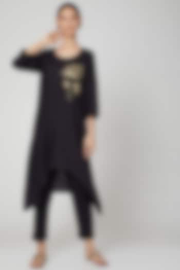 Navy Blue Embroidered Asymmetrical Tunic by Linen Bloom at Pernia's Pop Up Shop