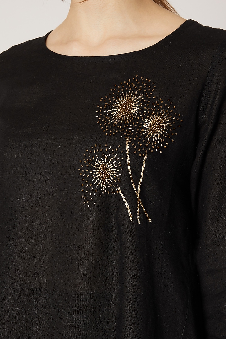 Black Embroidered High-Low Tunic by Linen Bloom at Pernia's Pop Up Shop
