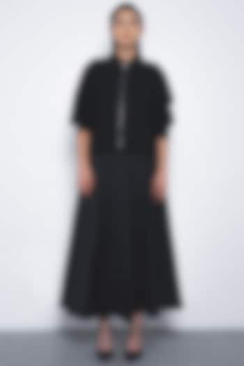 Black Linen Zipper Jacket by Leh at Pernia's Pop Up Shop